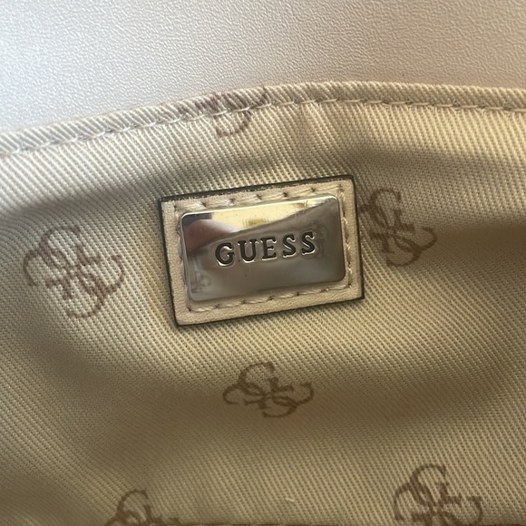 Brand New Guess White Tweed Chain Cessily Mini Crossbody Purse Shoulder Bag - Picture 14 of 15